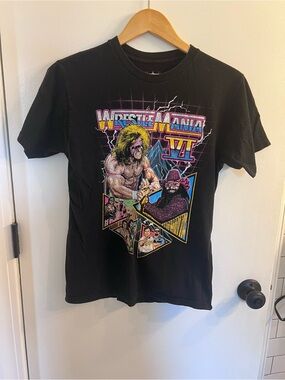 WWE Black WrestleMania VII Graphic Tee with Neon Artwork
